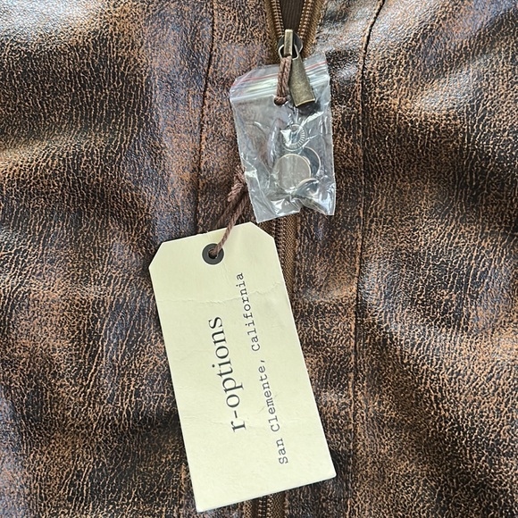 New with tags r-options leather jacket - Picture 2 of 3